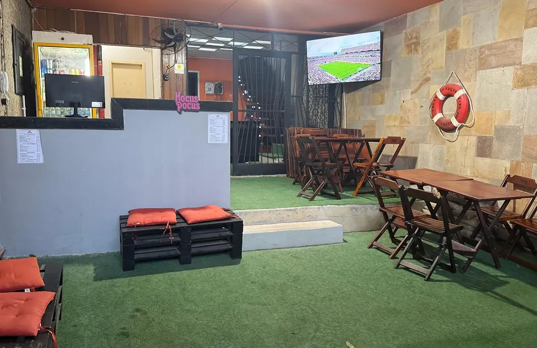 Maracanã Hostel Sport Bar-1